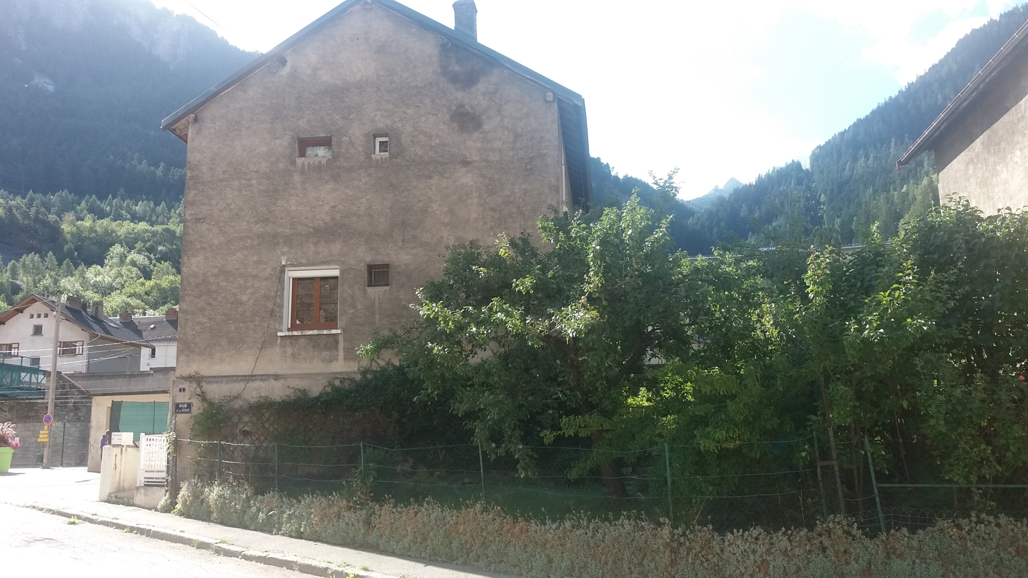 Maison avec jardin - FOURNEAUX